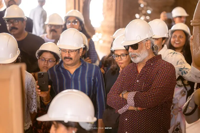 Hard hats at the Sanctuary of Truth